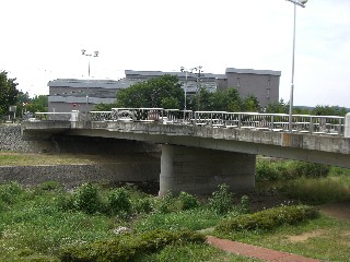 スポーツ橋全景