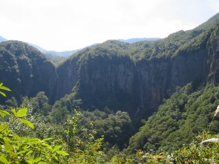 米子大瀑布の風景